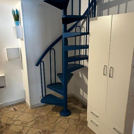 ポリニャーノ・ア・マーレ La Casa Di Ginevraヴィラ エクステリア 写真